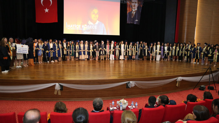 MEÜ’DE ÖĞRETMEN ADAYLARI KEPLERİNİ ATTI