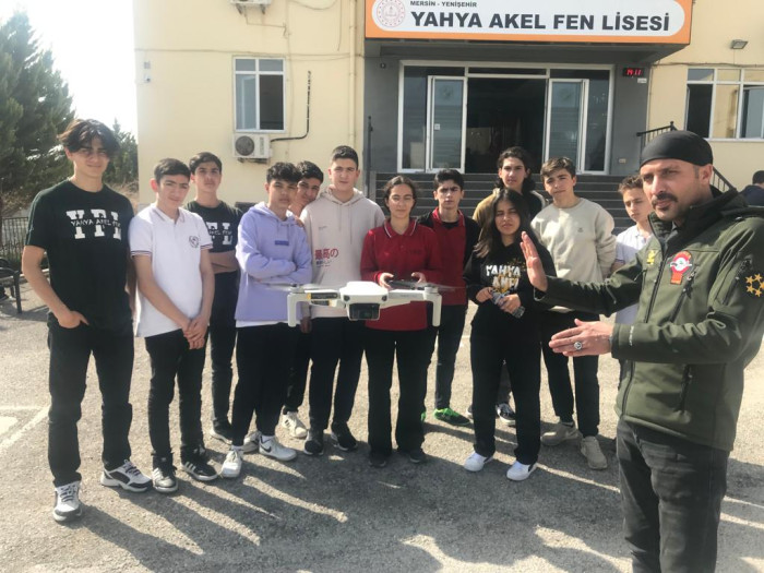 YENİŞEHİR BELEDİYESİNDEN LİSE ÖĞRENCİLERİNE DRONE EĞİTİMİ