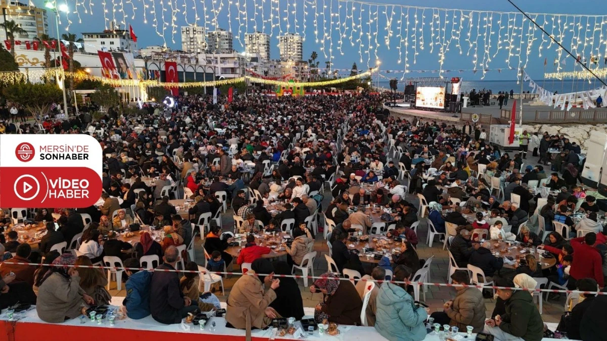 10 BİN KİŞİ DENİZ KENARINDA İFTARDA BULUŞTU