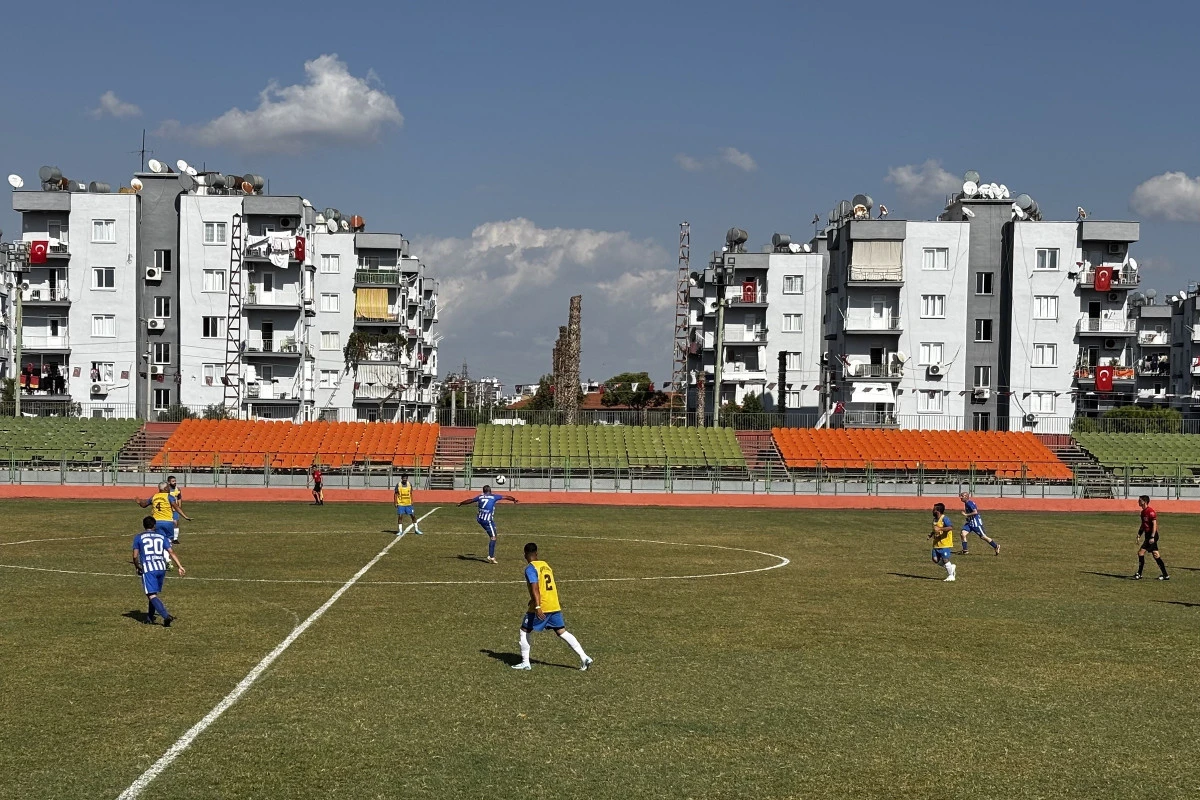 3 OCAK KURUMLARARASI FUTBOL TURNUVASI&rsquo;NDA YARI FİNAL HEYECANI 