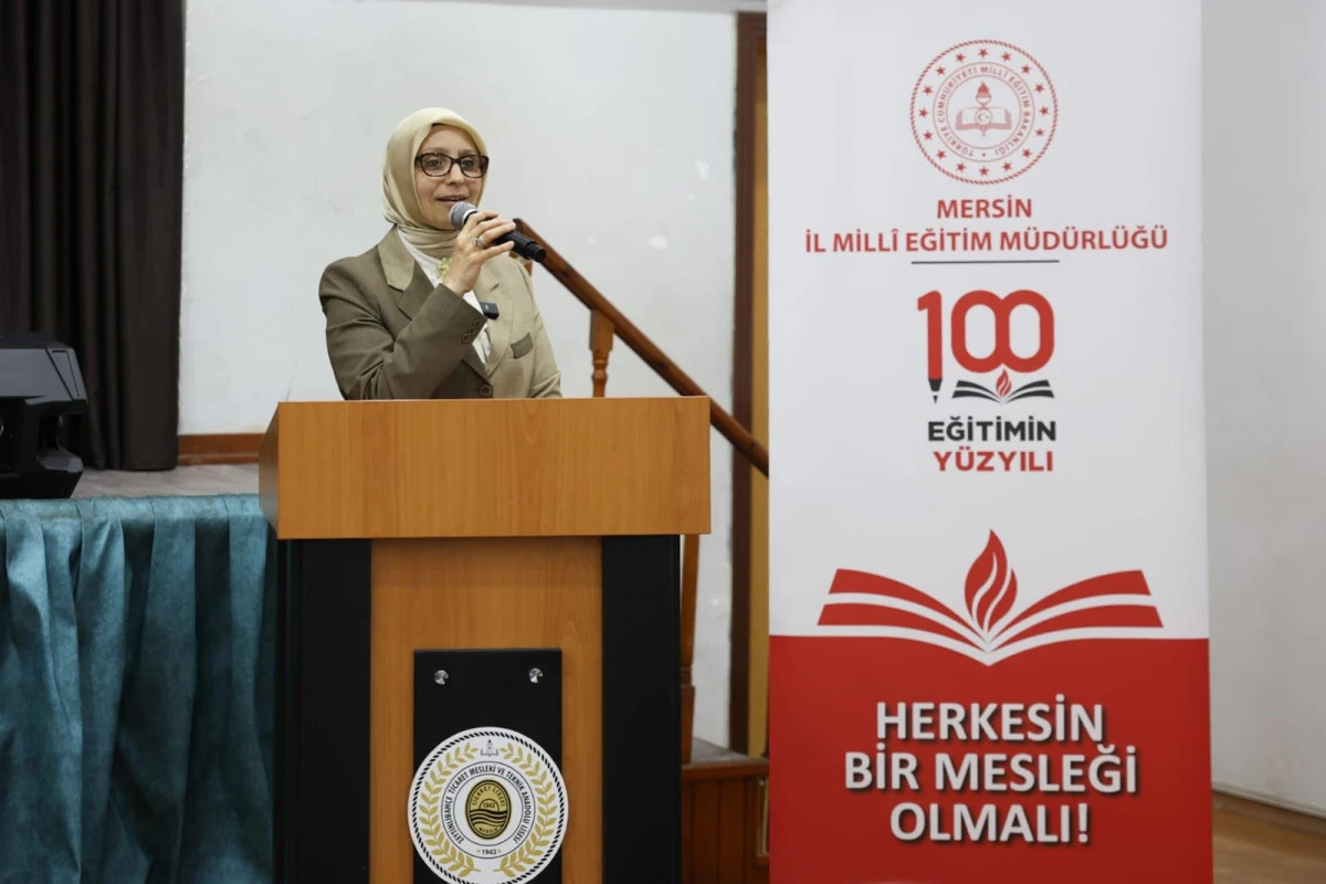 AHİLİK RUHU TİYATRO SAHNESİNDE CAN BULDU
