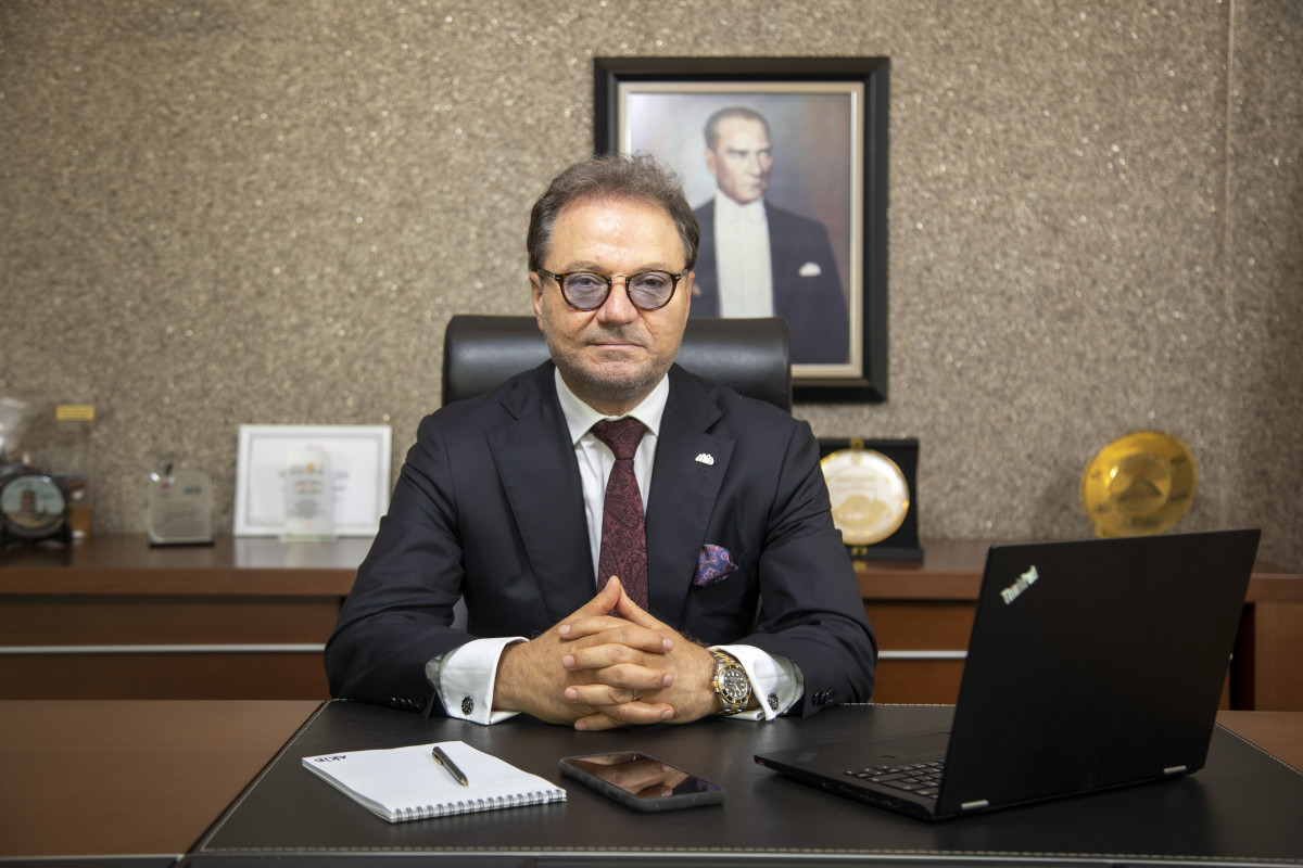 AHKİB BAŞKANI GÜRKAN TEKİN: 'HAZIR GİYİMDE REKABET GÜCÜMÜZÜ YENİDEN KAZANMALIYIZ’ 