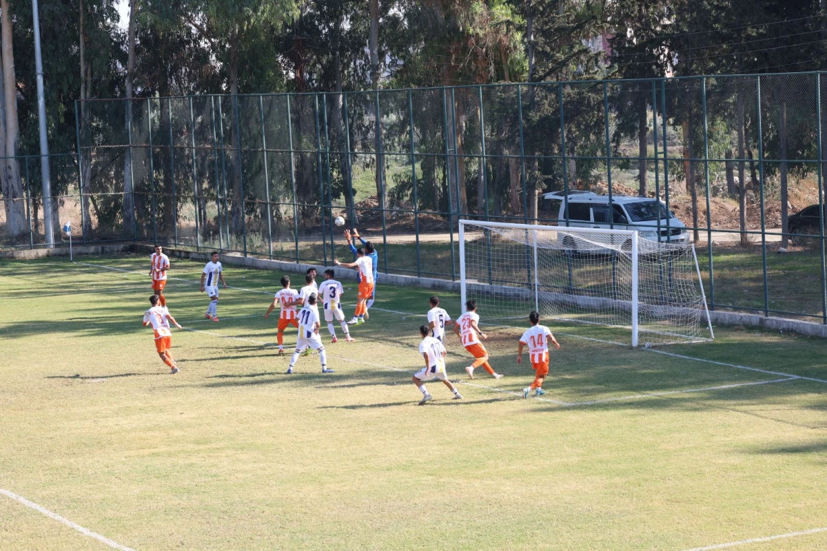AKDENİZ BELEDİYE SPOR’DAN NEFES KESEN GALİBİYET!