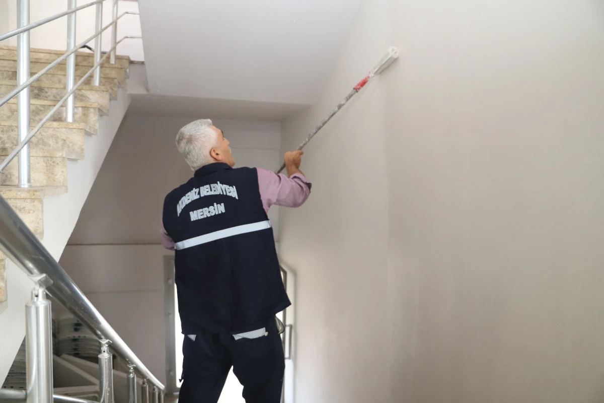 AKDENİZ BELEDİYESİ TAZİYE EVLERİNİ TADİLATTAN GE&Ccedil;İRİYOR