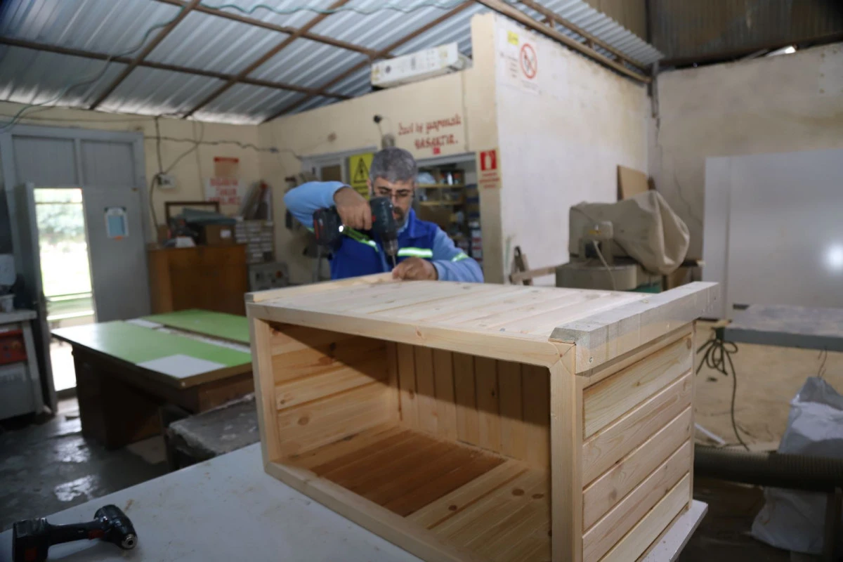 AKDENİZ BELEDİYESİ, ÜRETEREK KAYNAKLARINI VERİMLİ KULLANIYOR