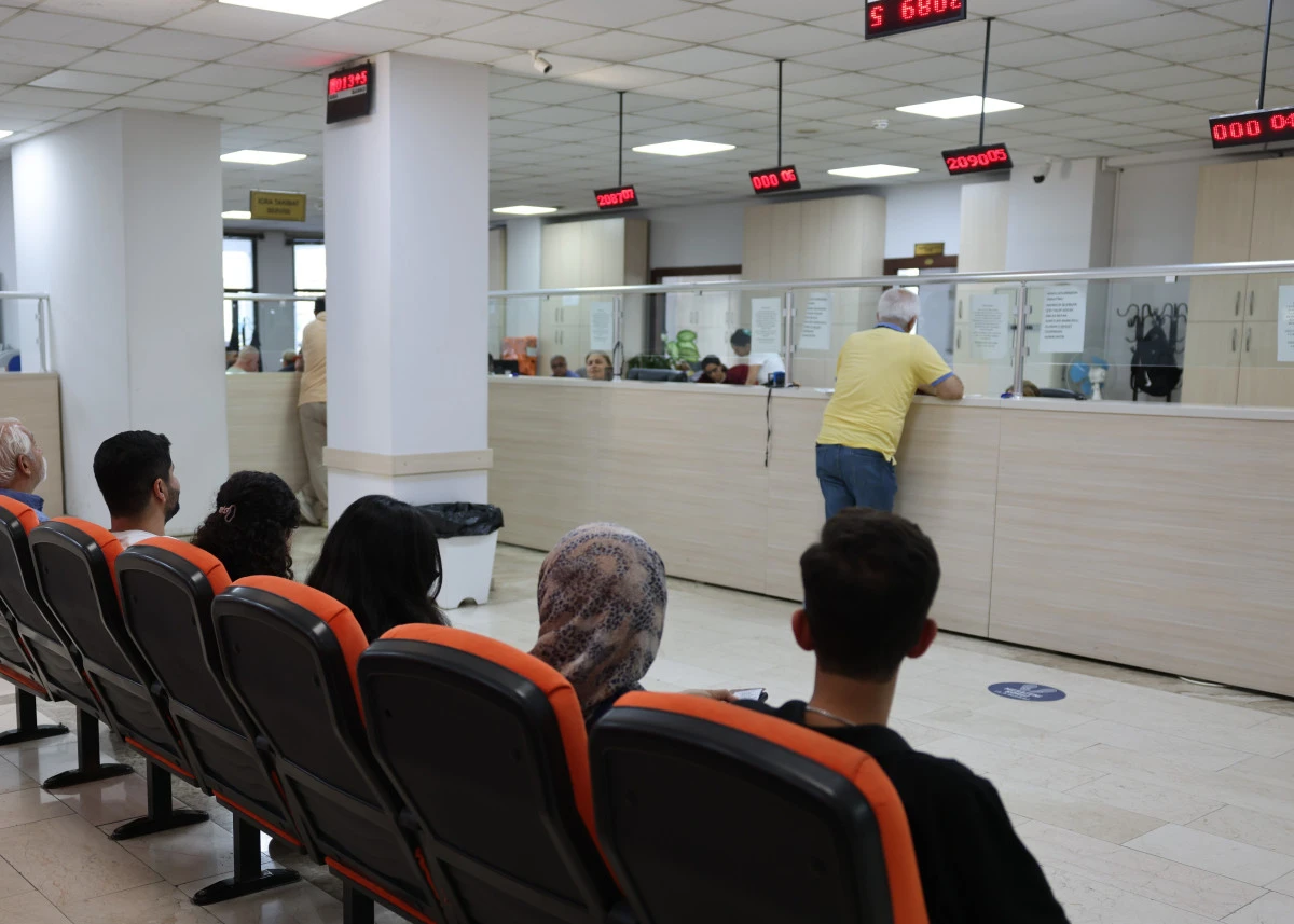 AKDENİZ BELEDİYESİ VEZNELERİ BU HAFTA SONU AÇIK