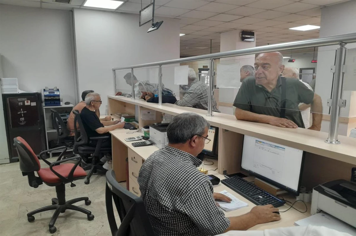 AKDENİZ BELEDİYESİ VEZNELERİ HAFTA SONU DA AÇIK