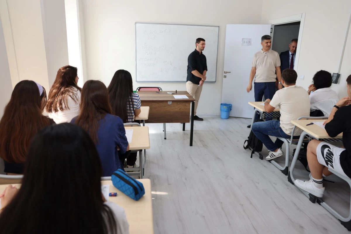 AKDENİZ BELEDİYESİ’NDEN GENÇLERE ÜNİVERSİTE HAZIRLIK DESTEĞİ