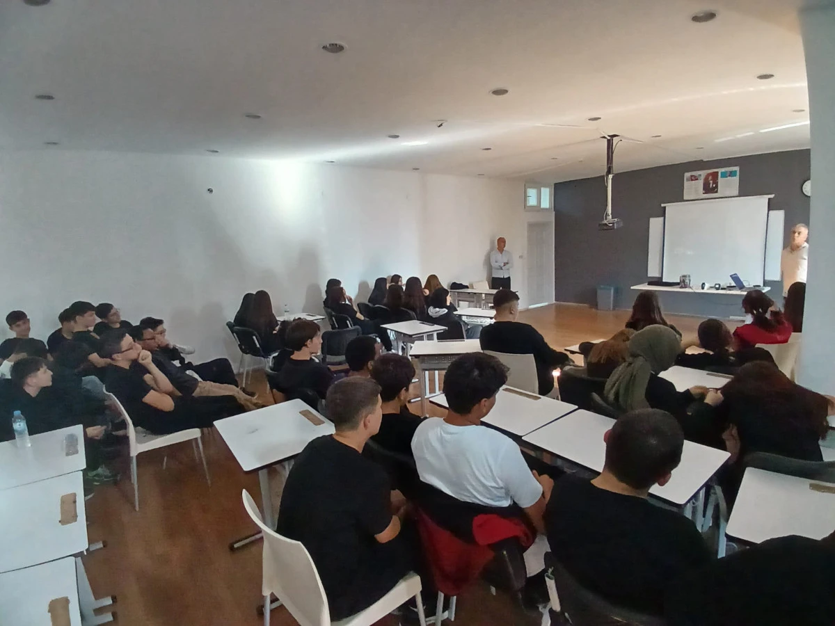 ANAMUR’DA 11 KASIM MİLLİ AĞAÇLANDIRMA GÜNÜ ETKİNLİĞİ DÜZENLENDİ