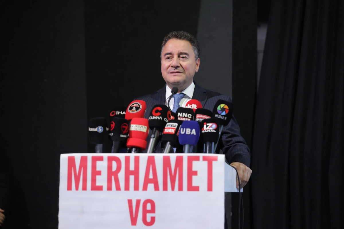 ANKARA&rsquo;DA 7. MERHAMET VE EMEK &Ouml;D&Uuml;LLERİ 28 SİYASİ PARTİYİ VE ONLARCA STK&rsquo;YI ORTAK NOKTADA BULUŞTURDU