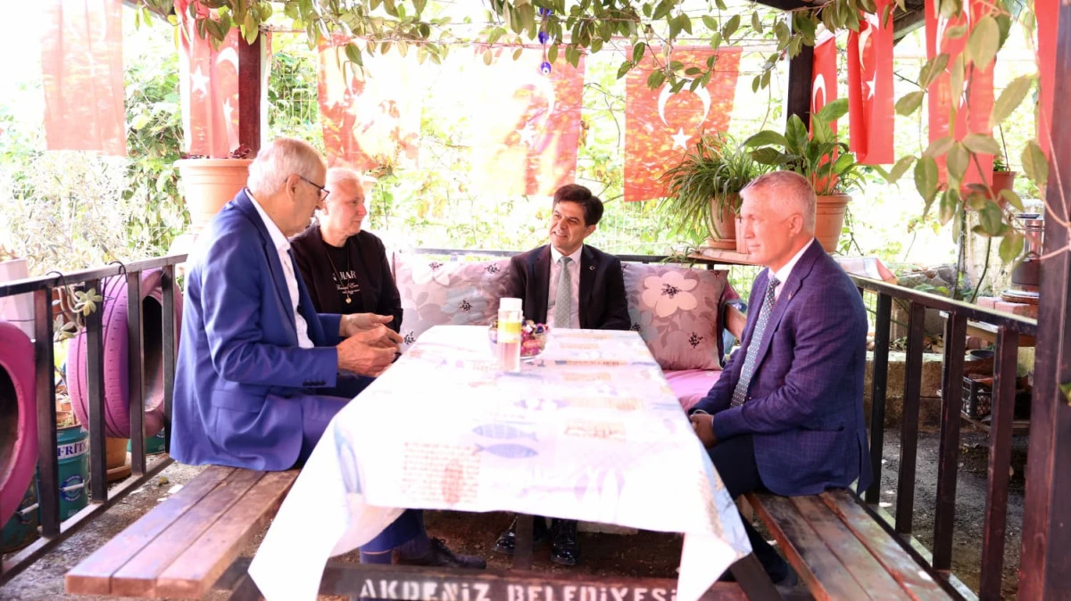 ANNELER G&Uuml;N&Uuml;&rsquo;NDE ŞEHİT ANNESİNE ANLAMLI ZİYARET