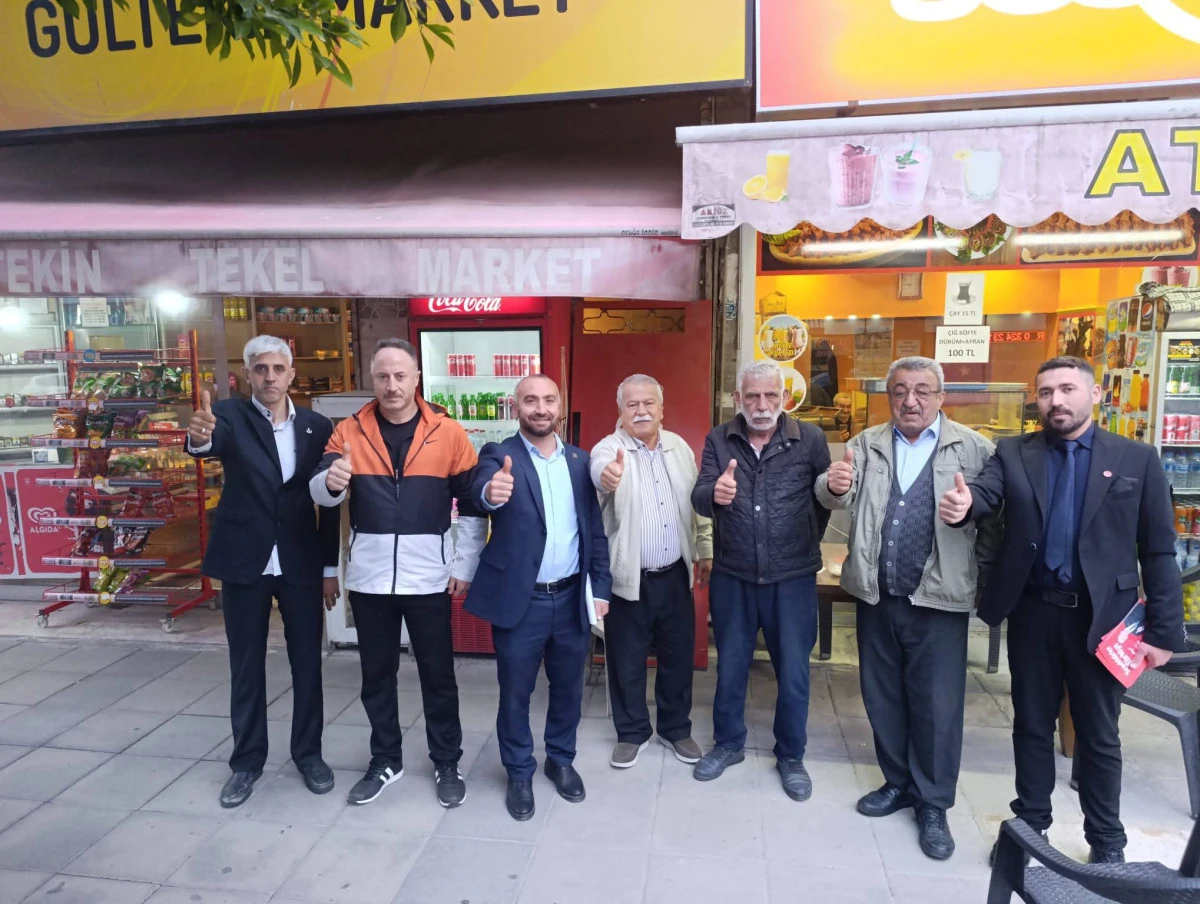 ARİF TOPKAYA: AKDENİZ&rsquo;DE ESNAFLA BULUŞMALARIMIZI S&Uuml;RD&Uuml;R&Uuml;YORUZ