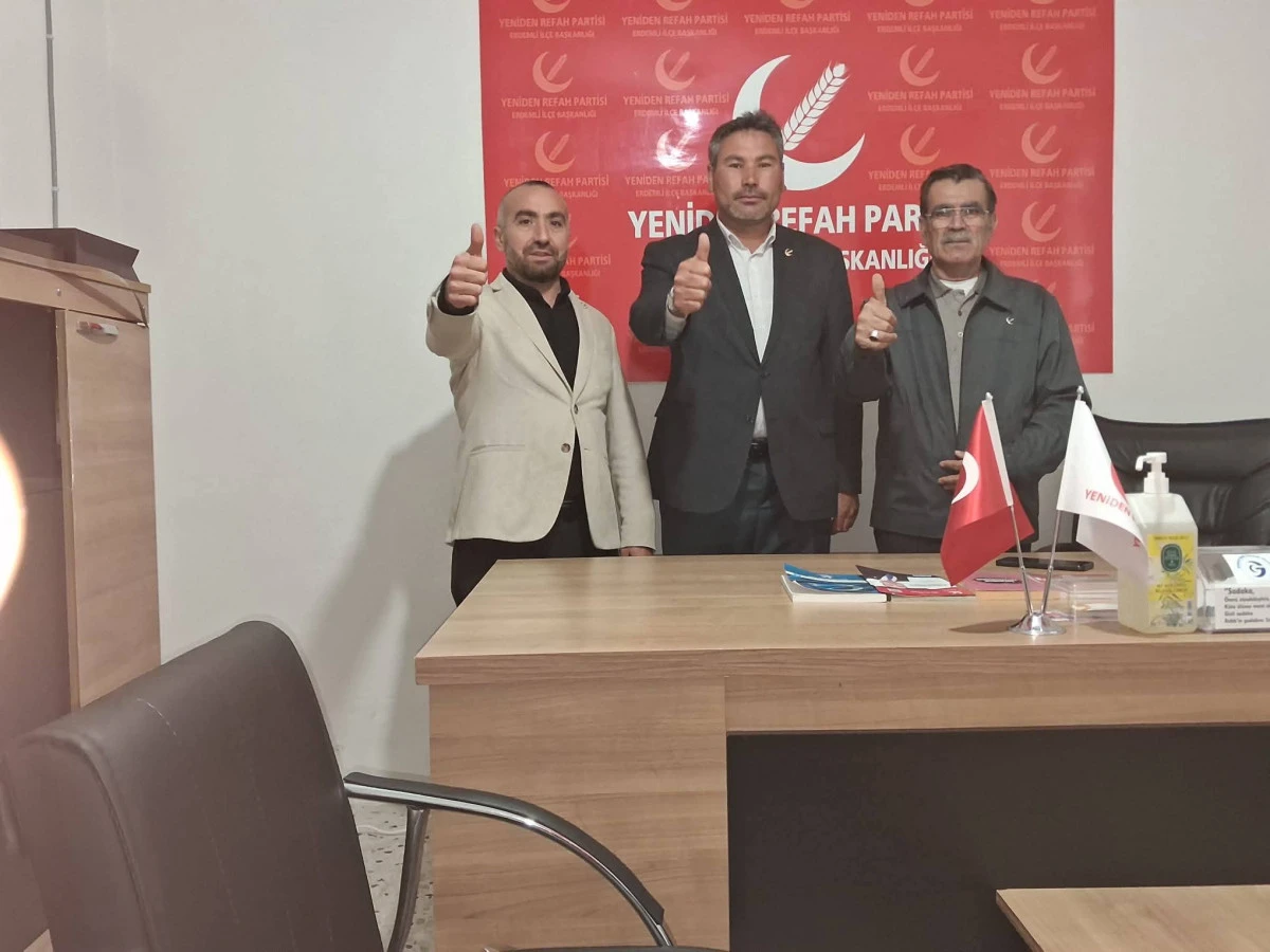 ARİF TOPKAYA: ERDEMLİ&rsquo;DE TEŞKİLATIMIZLA SAHADA G&Uuml;&Ccedil;L&Uuml; BİR &Ccedil;ALIŞMA Y&Uuml;R&Uuml;TT&Uuml;K