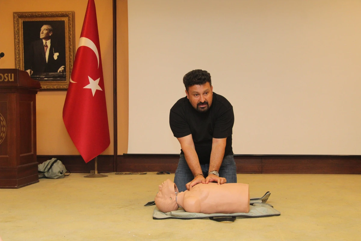 AVUKATLARA İLK YARDIM FARKINDALIK EĞİTİMİ VERİLDİ