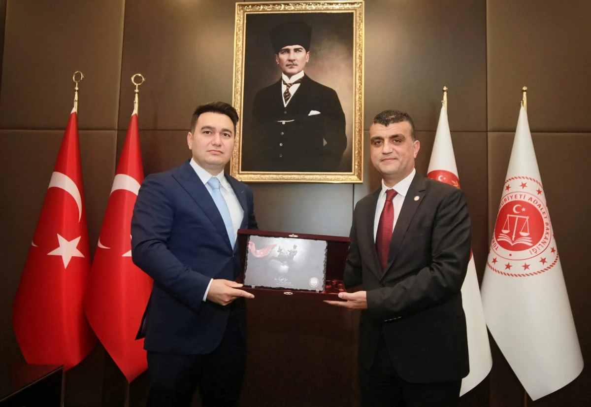 BARO BAŞKANI &Ouml;ZDEMİR&rsquo;DEN, BAŞSAVCI EMRE&rsquo;YE ZİYARET