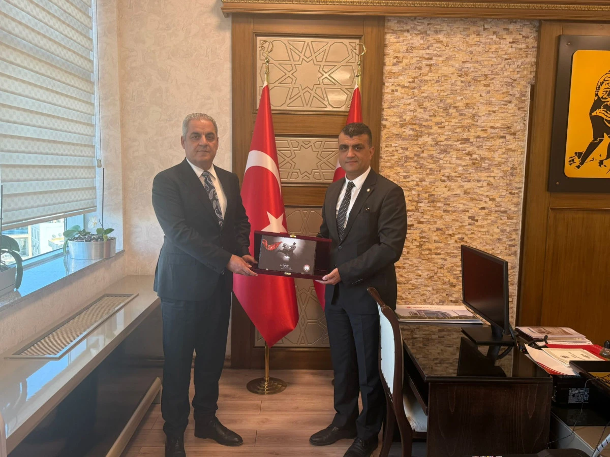 BARO BAŞKANI ÖZDEMİR’DEN MERSİN CUMHURİYET BAŞSAVCISI ÇELİKKOL’A ZİYARET