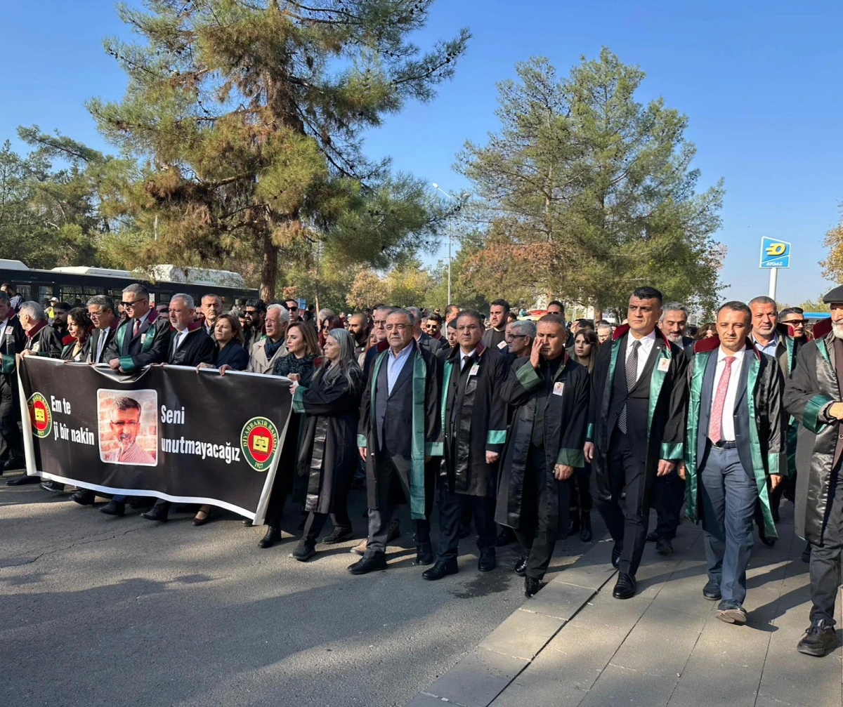 BAROLAR TAHİR ELÇİ’Yİ 10 YIL ÖNCE KATLEDİLDİĞİ YERDE ANDI