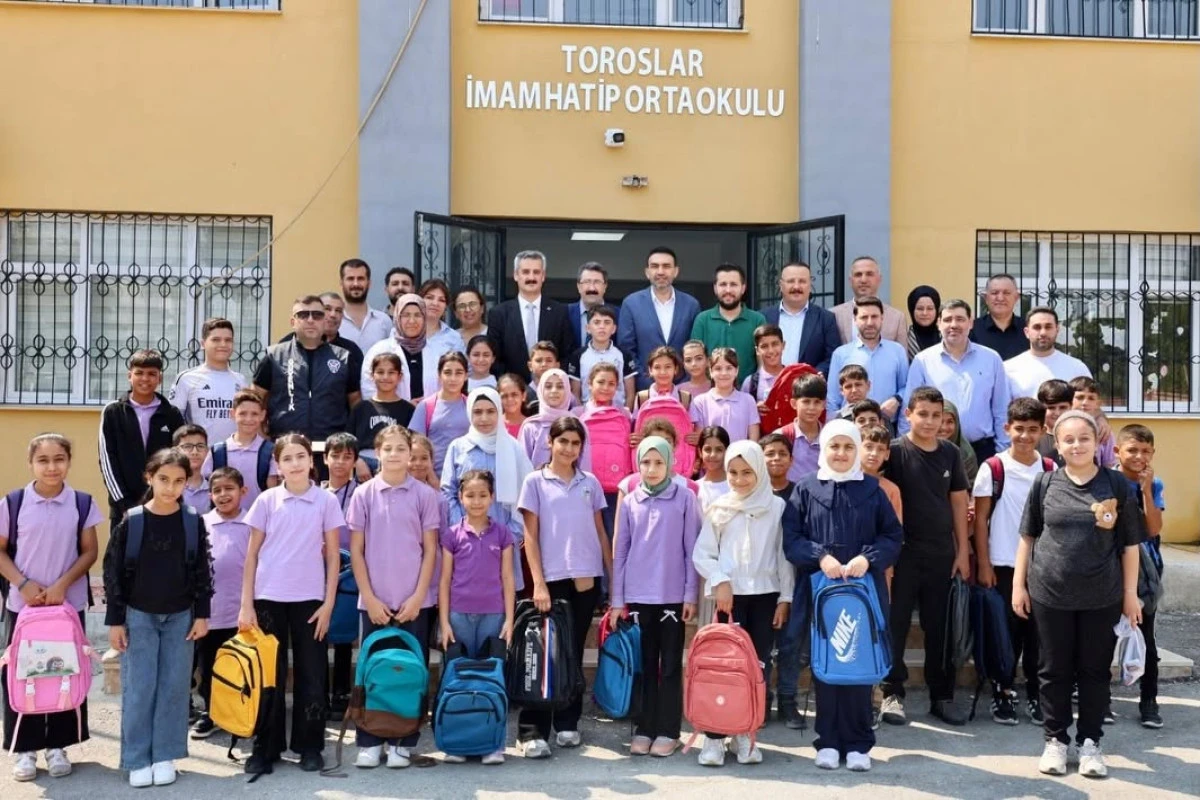 BAŞKAN ALDEMİR, &Ouml;ĞRENCİLERİN YENİ EĞİTİM YILI HEYECANINA ORTAK OLDU 