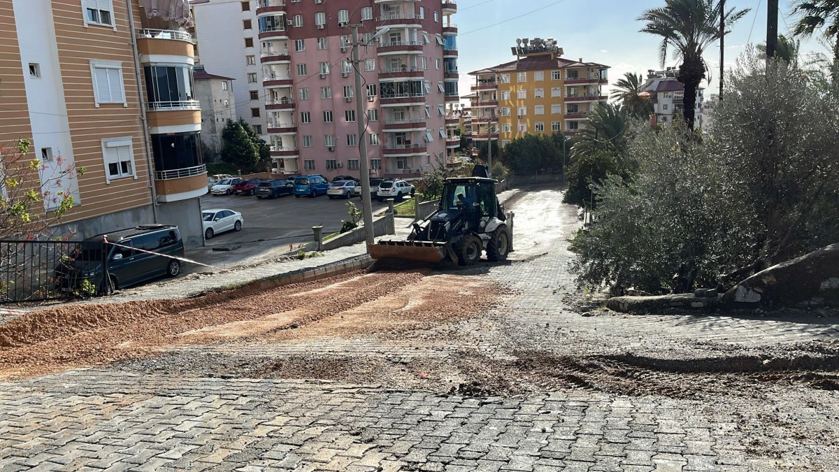 BAŞKAN DENİZ: &lsquo;EKİPLERİMİZ KENT GENELİNDE &Ccedil;ALIŞMALARINI S&Uuml;RD&Uuml;R&Uuml;YOR&rsquo;