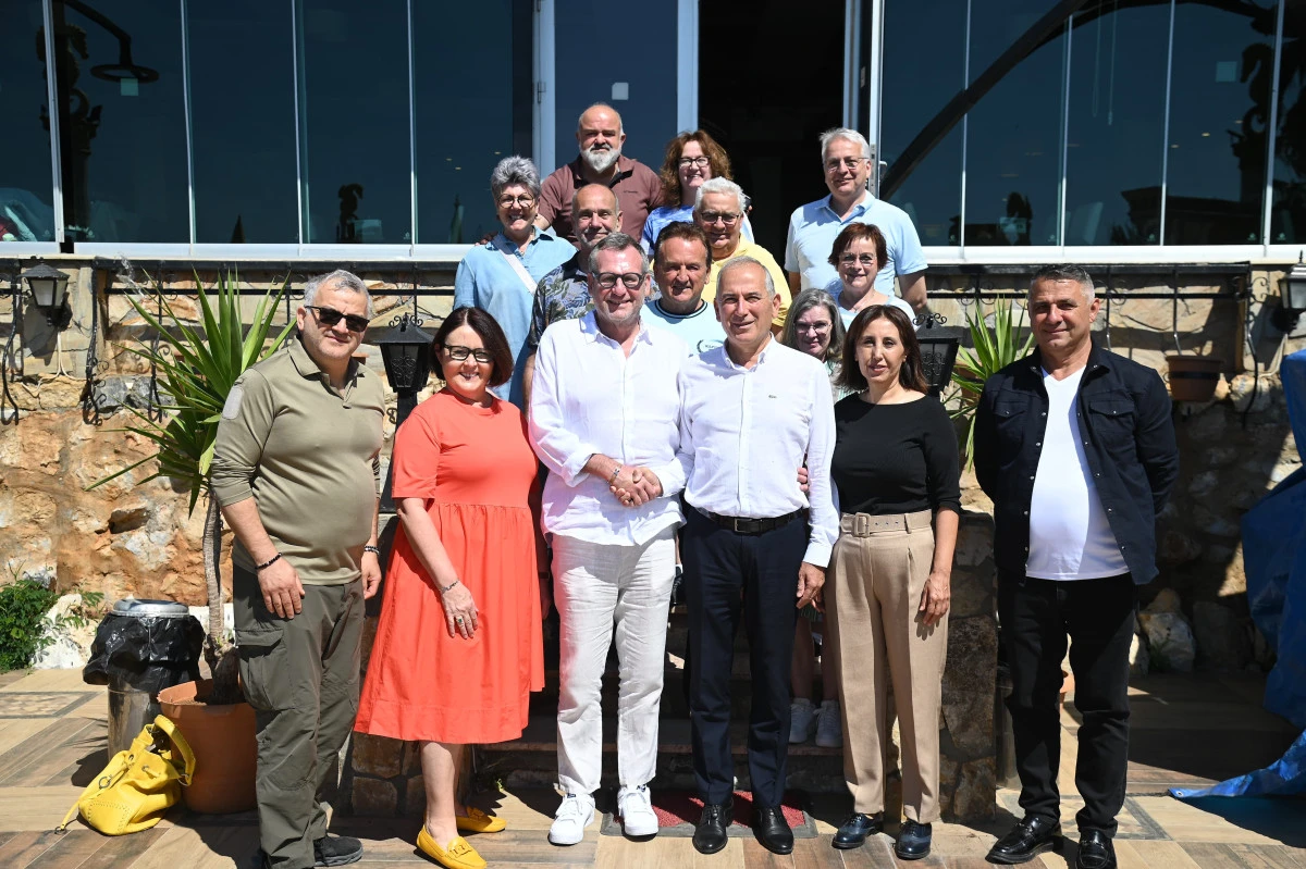 BAŞKAN DENİZ; ‘KARDEŞ KENT SÖZLEŞMELERİ KAĞIT ÜSTÜNDE KALMAYACAK’