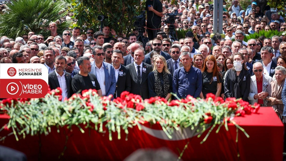 BAŞKAN SEÇER, MANİSA BÜYÜKŞEHİR BELEDİYE BAŞKANI FERDİ ZEYREK’İN MANİSA’DAKİ CENAZE TÖRENİNE KATILDI