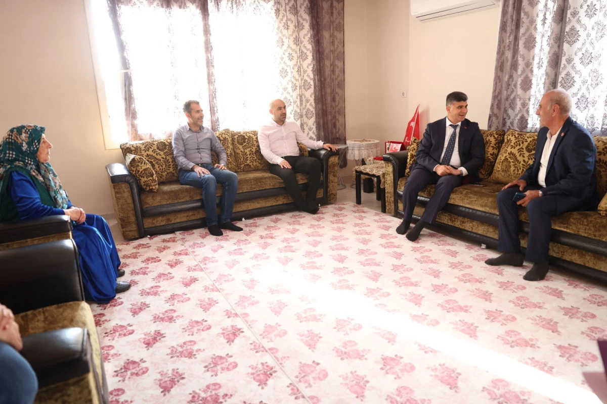 BAŞKAN V. ZEYİT ŞENER’DEN CUMHURİYET BAYRAMI’NDA ANLAMLI ZİYARETLER