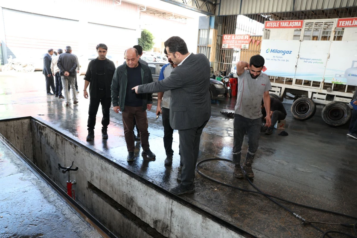 BAŞKAN VEKİLİ BEŞİKCİ&rsquo;DEN TIRMIL SANAYİ SİTESİ ESNAFINA &lsquo;GE&Ccedil;MİŞ OLSUN&rsquo; ZİYARETİ