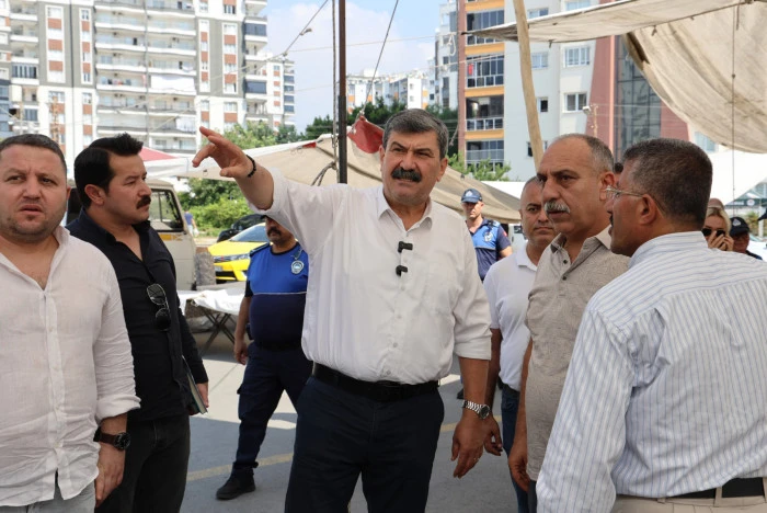 BAŞKAN YILDIZ, PAZARCI ESNAFIYLA BULUŞTU