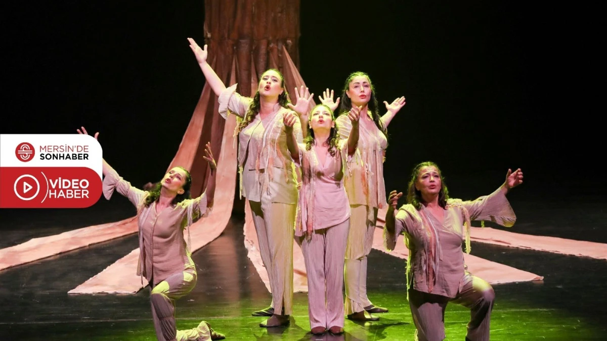 ‘BEN ANADOLU’ OYUNU PERDELERİNİ BÜYÜKŞEHİR’İN EMEKLİ EVİ ÜYELERİ’NE AÇTI