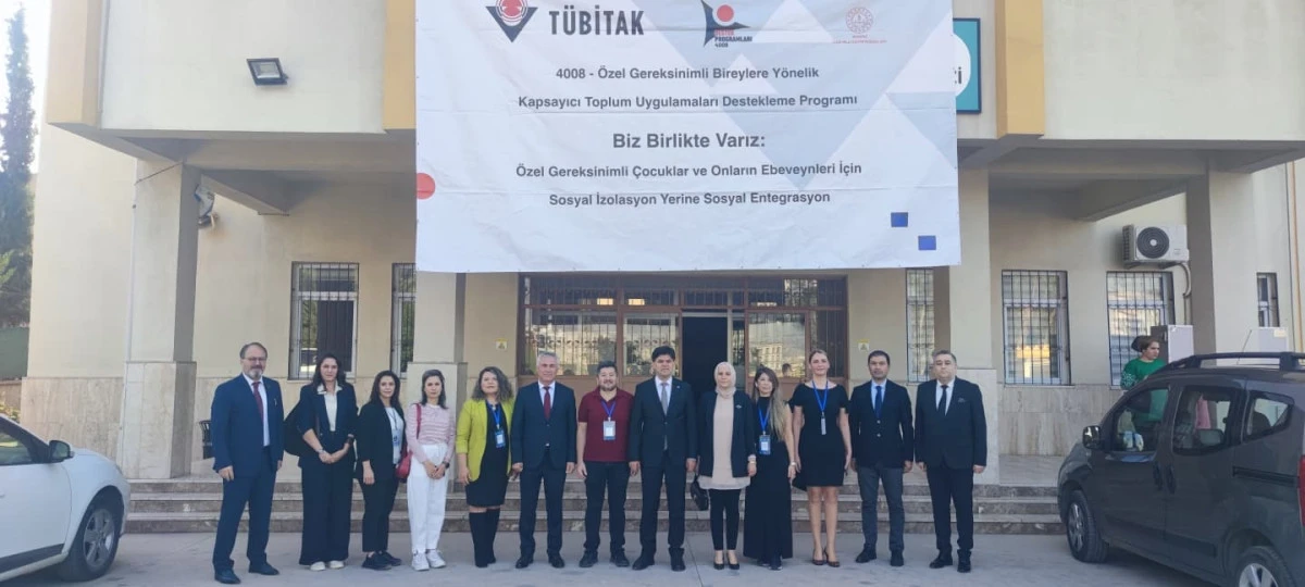 ‘BİZ BİRLİKTE VARIZ’ PROJESİ AKDENİZ REHBERLİK VE ARAŞTIRMA MERKEZİNDE BAŞLADI