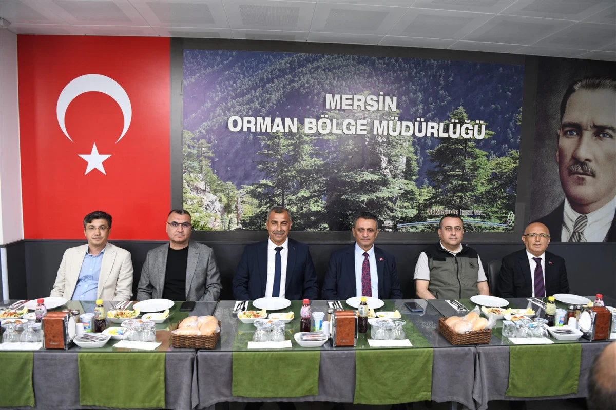 B&Ouml;LGE M&Uuml;D&Uuml;RL&Uuml;Ğ&Uuml;NDE VEDA PROGRAMI D&Uuml;ZENLENDİ