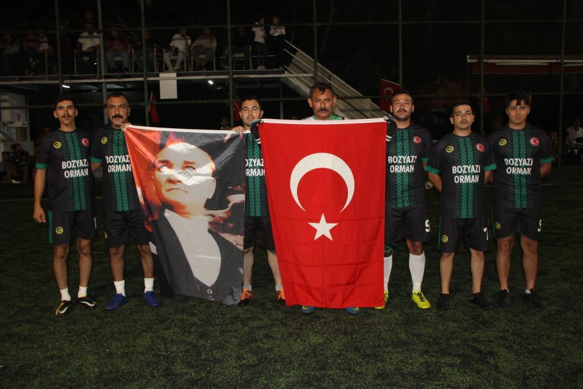BOZYAZI ORMAN İŞLETME MÜDÜRLÜĞÜ FUTBOL TURNUVASINDA ŞAMPİYON OLDU