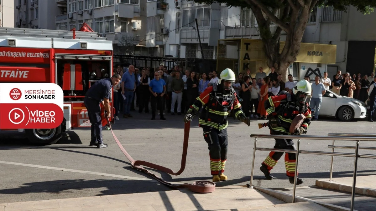 BÜYÜKŞEHİR BELEDİYESİ ANA HİZMET BİNASI’NDA YANGIN TATBİKATI GERÇEKLEŞTİRİLDİ 