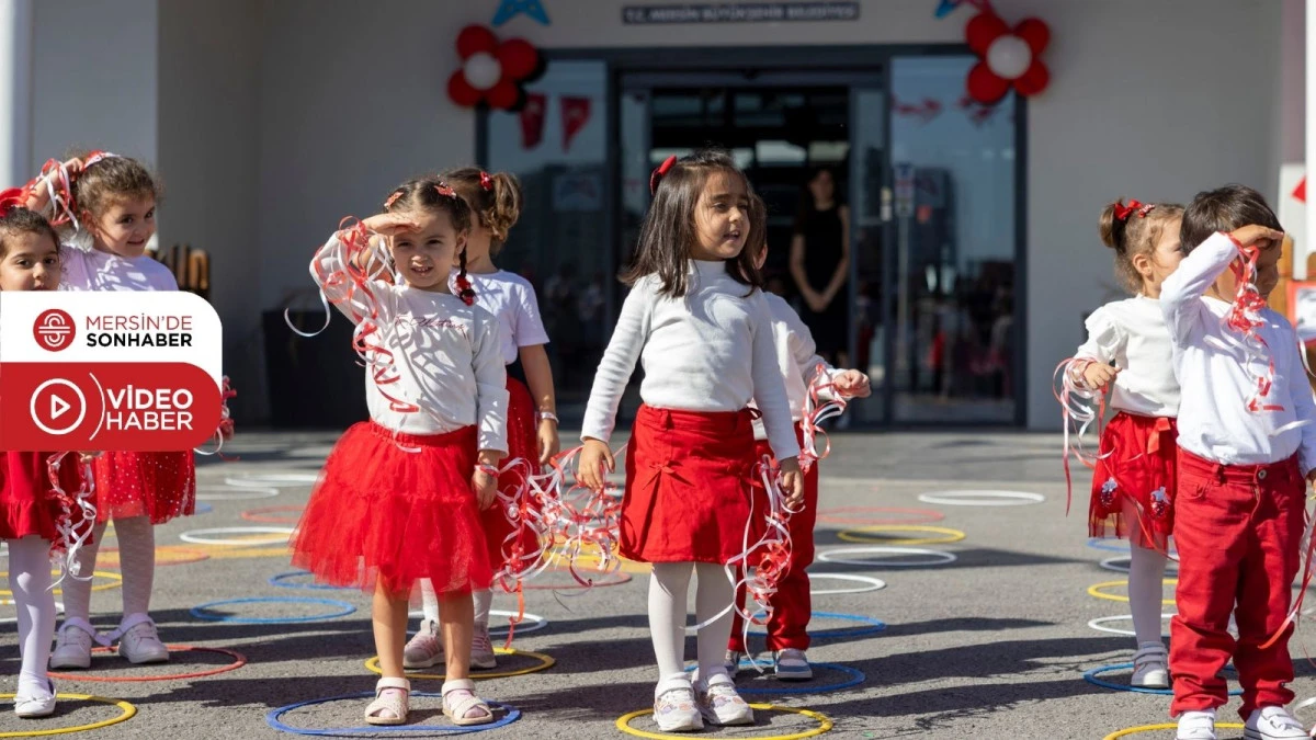 BÜYÜKŞEHİR BELEDİYESİ ÇOCUK GELİŞİM MERKEZLERİNDE CUMHURİYET BAYRAMI COŞKUSU