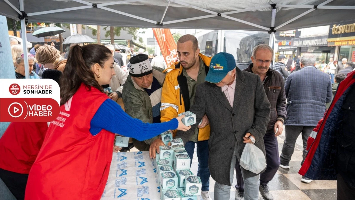 B&Uuml;Y&Uuml;KŞEHİR BERAT KANDİLİ&rsquo;NDE 15 BİN KANDİL SİMİDİNİ VATANDAŞLA BULUŞTURDU