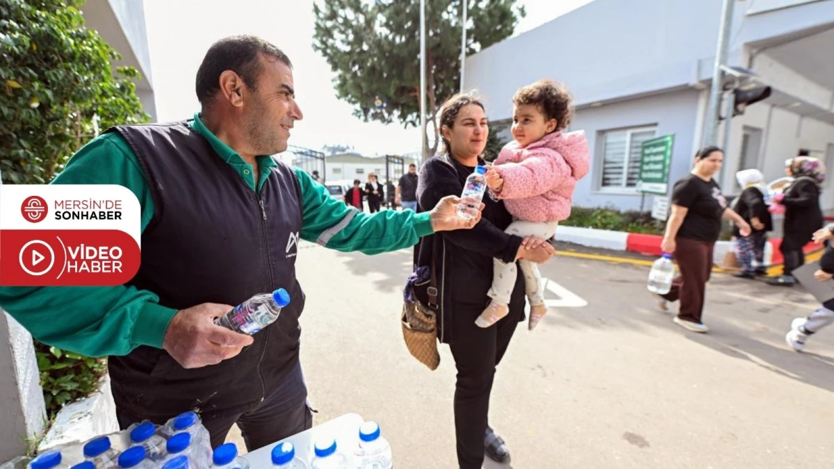 B&Uuml;Y&Uuml;KŞEHİR EKİPLERİ BAYRAM BOYUNCA MEZARLIKLARDA YURTTAŞLARI YALNIZ BIRAKMIYOR
