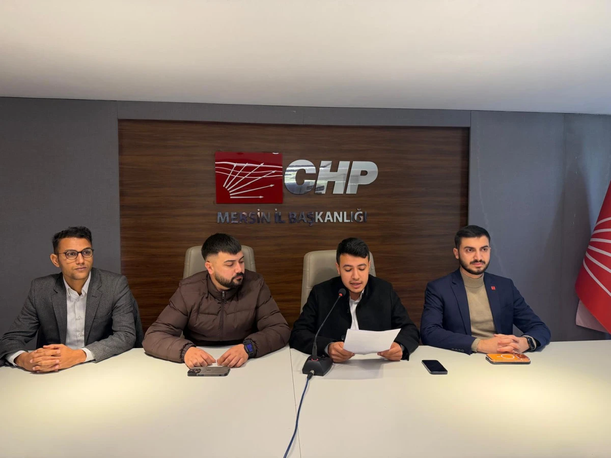 CHP MERSİN GEN&Ccedil;LİK KOLLARI&rsquo;NDAN TUTUKLAMALARA TEPKİ: &lsquo;BİLGE KAĞAN ŞARBAT SERBEST BIRAKILMALIDIR&rsquo;