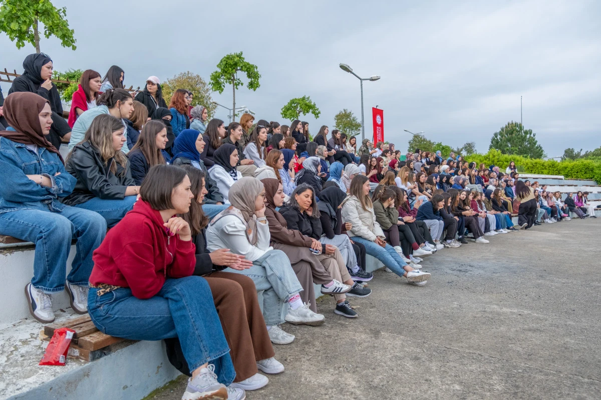 &Ccedil;UKUROVA GEN&Ccedil;LİK VE İLETİŞİM KAMPI SONA ERDİ