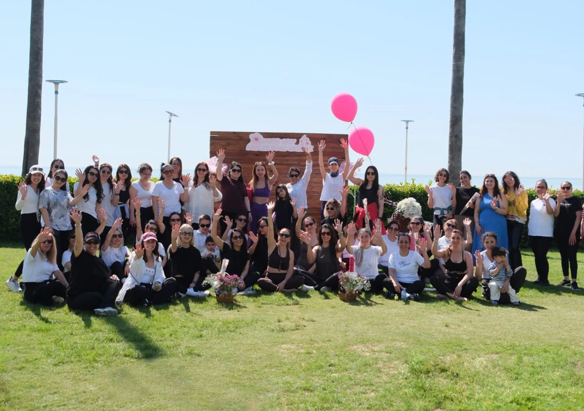 DERYA GRUP&rsquo;TAN ANNELER G&Uuml;N&Uuml;&rsquo;NE &Ouml;ZEL NEFES VE YOGA ETKİNLİĞİ