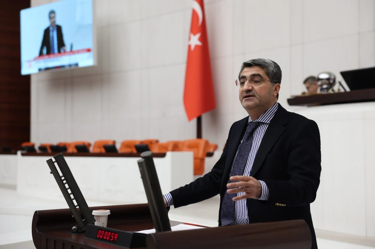 EKMEN: HODRİ MEYDAN, 600 VEKİLİN MAL VARLIĞINI ARAŞTIRALIM