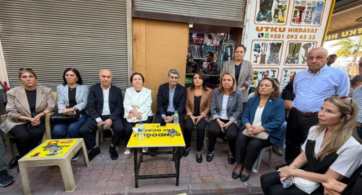 EKMEN: KA&Ccedil;MA Ş&Uuml;PHESİ OLMAYAN BELEDİYE BAŞKANLARI TUTUKSUZ YARGILANMALI
