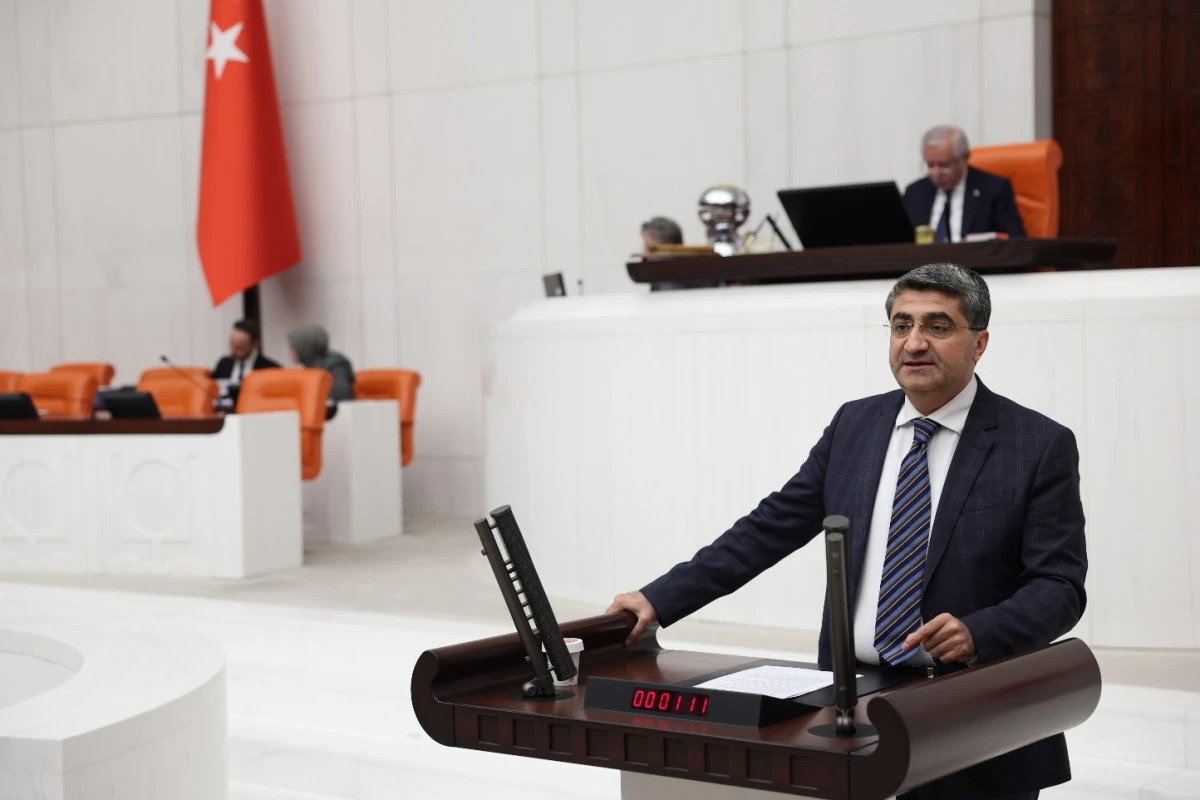 EKMEN: MERSİN DSİ PROJELERİ ACİLEN TAMAMLANMALI