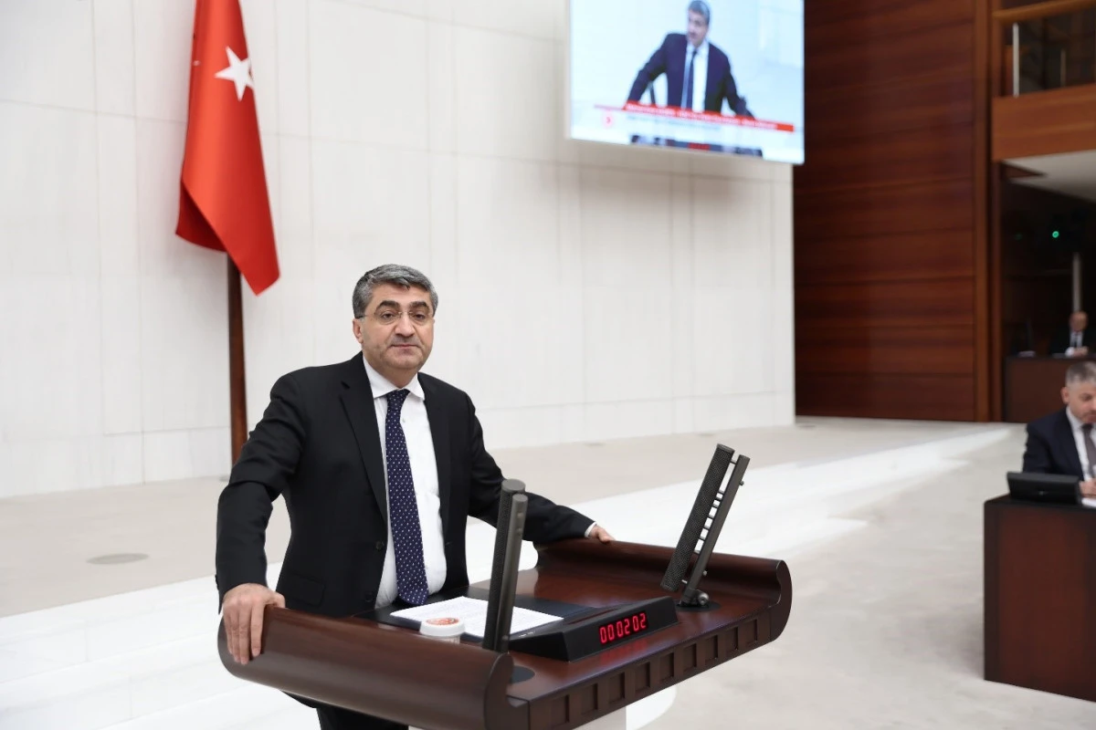 EKMEN, MERSİN&rsquo;İN SORUNLARINI MECLİS&rsquo;TE G&Uuml;NDEME GETİRDİ