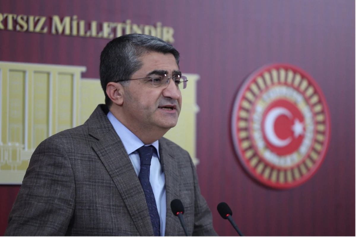 EKMEN: STAJ VE &Ccedil;IRAKLIK D&Ouml;NEMİNDEKİ SİGORTA GİRİŞLERİ EMEKLİLİĞE ESAS ALINMALI