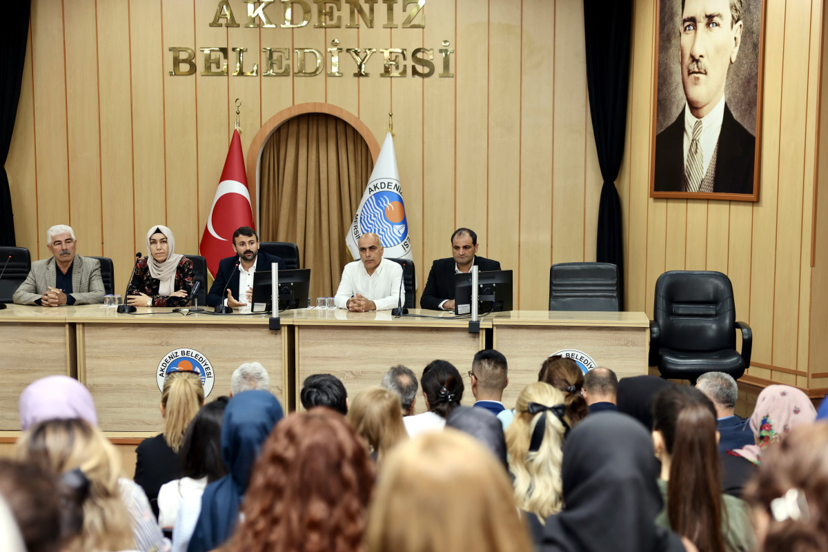 EŞ BAŞKANLAR,  AKDENİZ BELEDİYE’NİN İÇİNDE BULUNDUĞU MALİ TABLOYU AÇIKLADI