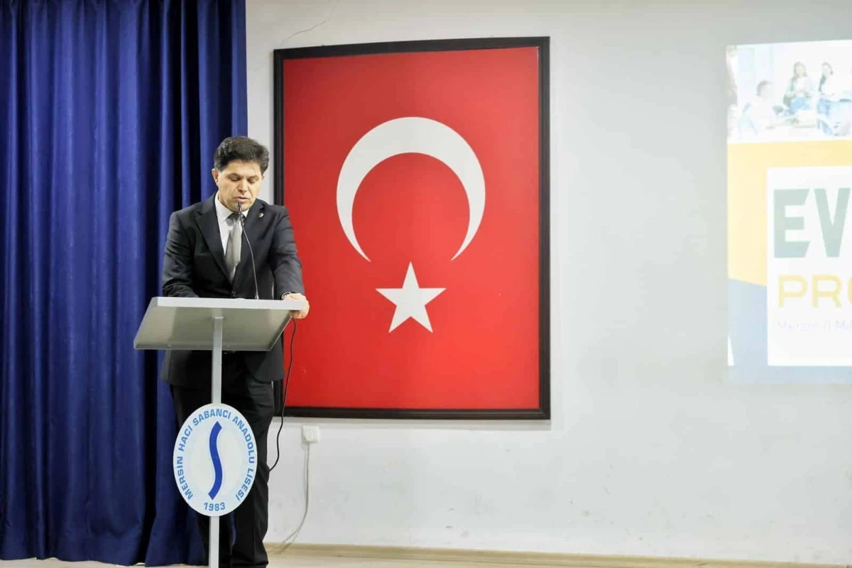 ‘EV GENCİ’ PROJESİ KAPSAMINDA MESLEK LİSELERİ REHBER ÖĞRETMENLERİNE YÖNELİK EĞİTİM DÜZENLENDİ