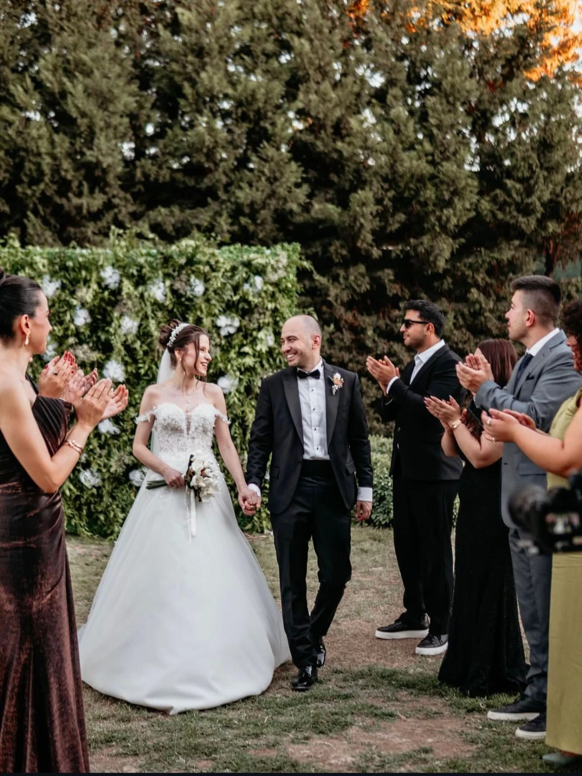 GELİNLER ARTIK YALNIZ DEĞİL!  