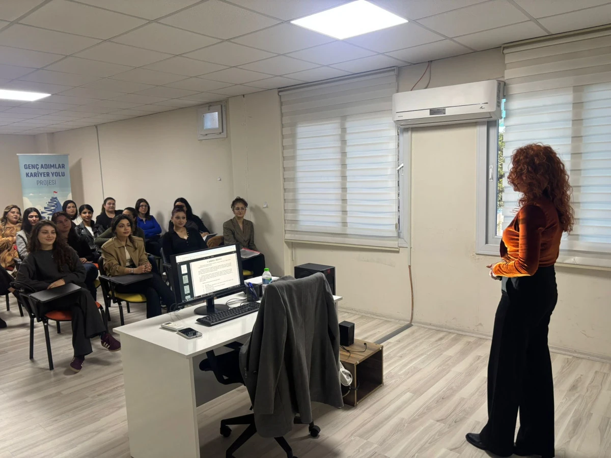 GEN&Ccedil; KADINLARIN İSTİHDAM YOLCULUĞU BAŞLADI: &lsquo;GEN&Ccedil; ADIMLAR KARİYER YOLU&rsquo; PROJESİYLE GELECEĞE G&Uuml;&Ccedil;L&Uuml; ADIMLAR