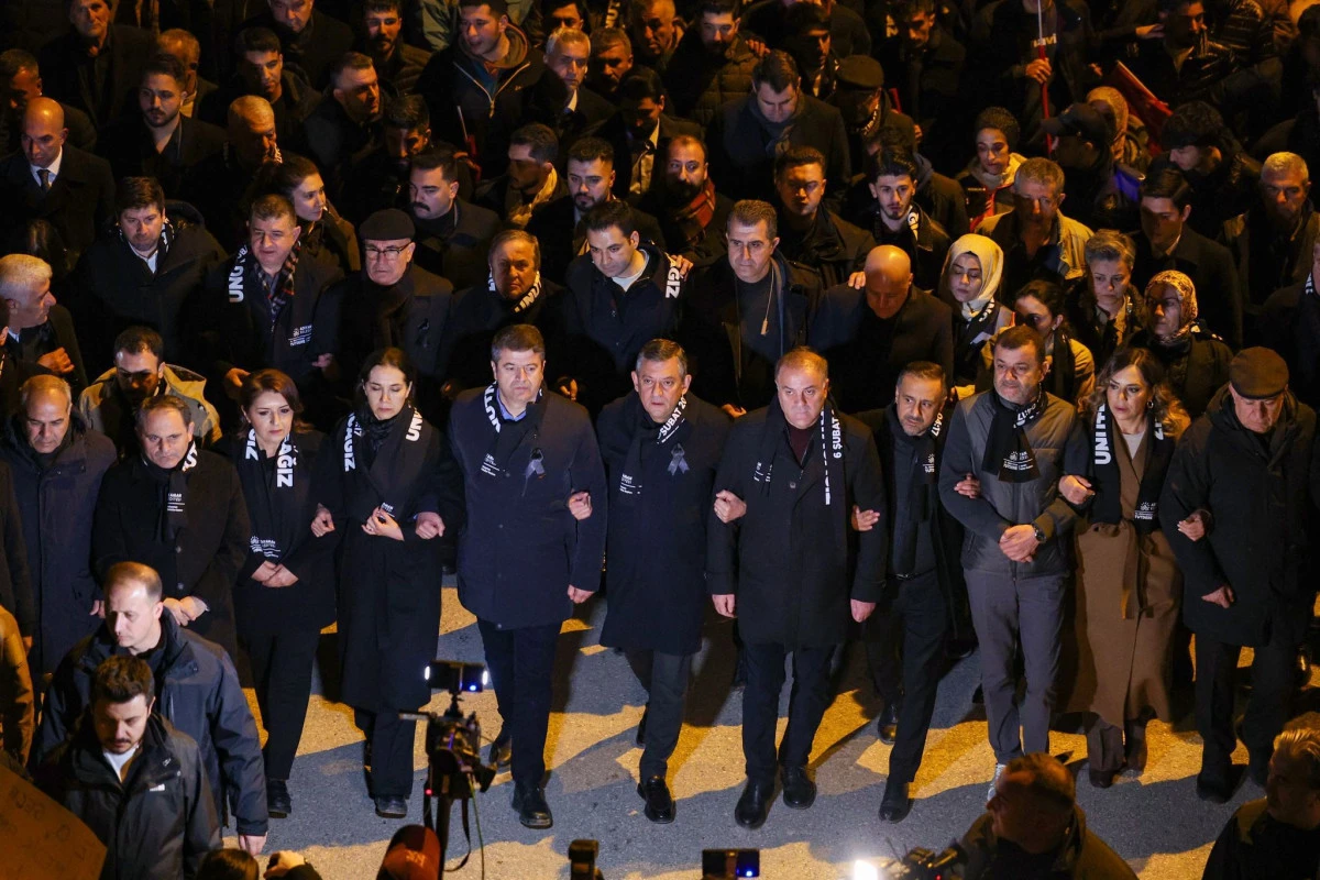 G&Uuml;LCAN KIŞ: DEPREM B&Ouml;LGESİNDE ENKAZI CHP&rsquo;Lİ BELEDİYELER KALDIRIYOR