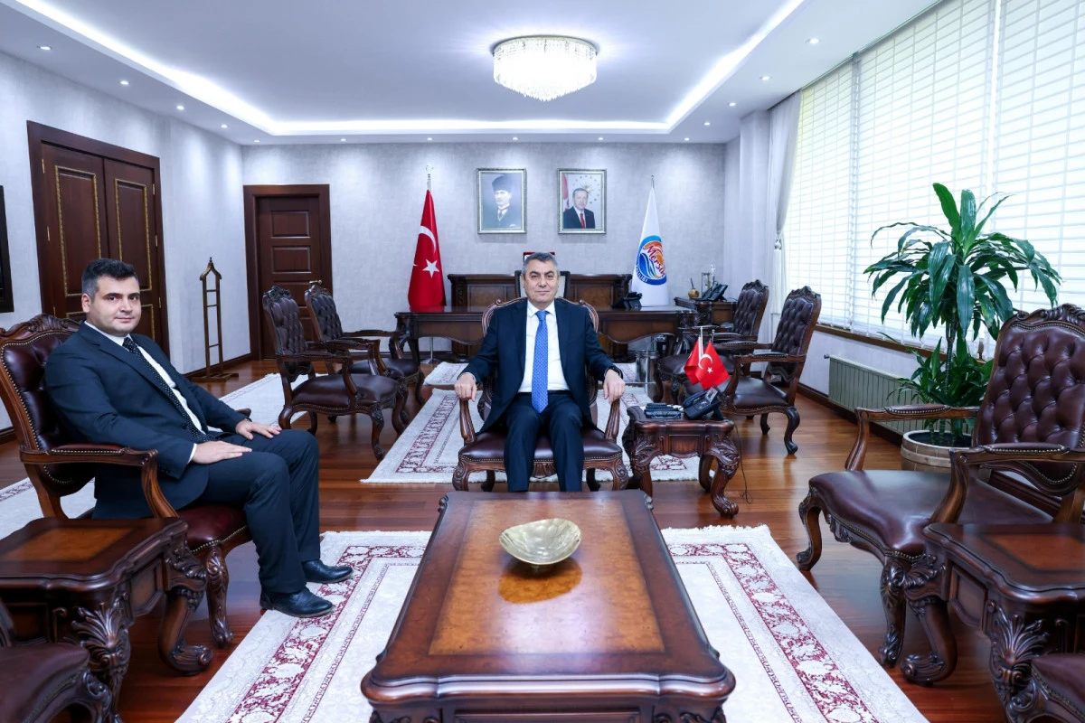 G&Uuml;LNAR KAYMAKAMI İSMAİL ŞANAL&rsquo;DAN VALİ TOROS&rsquo;A VEDA ZİYARETİ